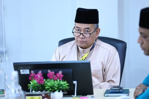𝐌𝐄𝐌𝐀𝐂𝐔 𝐊𝐎𝐋𝐀𝐁𝐎𝐑𝐀𝐒𝐈 𝐏𝐄𝐍𝐃𝐈𝐃𝐈𝐊𝐀𝐍: 𝐈𝐍𝐓𝐄𝐑...