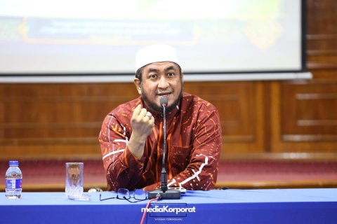 𝐂𝐄𝐑𝐀𝐌𝐀𝐇 𝐀𝐖𝐀𝐋 𝐌𝐔𝐇𝐀𝐑𝐀𝐌 - "Hijrah Mind...