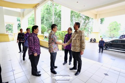 “𝐏𝐞𝐧𝐝𝐢𝐝𝐢𝐤𝐚𝐧 𝐛𝐮𝐤𝐚𝐧 𝐬𝐞𝐤𝐚𝐝𝐚𝐫 𝐦𝐞𝐥𝐚𝐡𝐢𝐫𝐤𝐚...