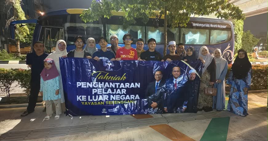 𝐋𝐈𝐌𝐀 𝐏𝐄𝐋𝐀𝐉𝐀𝐑 𝐂𝐄𝐌𝐄𝐑𝐋𝐀𝐍𝐆 𝐓𝐄𝐑𝐈𝐌𝐀 𝐓𝐀𝐉𝐀𝐀𝐍 𝐘𝐀𝐘𝐀𝐒𝐀𝐍 𝐓𝐄𝐑𝐄𝐍𝐆𝐆𝐀𝐍𝐔 𝐊𝐄 𝐔𝐍𝐈𝐕𝐄𝐑𝐒𝐈𝐓𝐈...