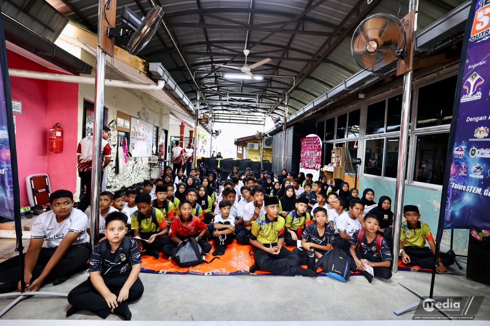 𝐓𝐄𝐑𝐄𝐍𝐆𝐆𝐀𝐍𝐔 𝐒𝐓𝐄𝐌 𝐎𝐔𝐓𝐑𝐄𝐀𝐂𝐇 𝐖𝐎𝐑𝐊𝐒𝐇𝐎𝐏 𝟐𝟎𝟐𝟔 𝐌𝐄𝐋𝐀𝐁𝐔𝐇𝐊𝐀𝐍 𝐓𝐈𝐑𝐀𝐈 𝐃𝐈 𝐒𝐄𝐊𝐎𝐋𝐀𝐇 𝐊𝐄𝐁𝐀𝐍𝐆𝐒𝐀𝐀𝐍 𝐒𝐔... - gambar 1