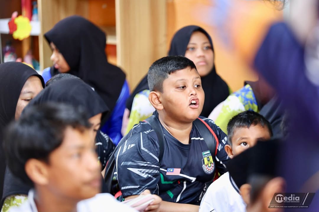 𝐓𝐄𝐑𝐄𝐍𝐆𝐆𝐀𝐍𝐔 𝐒𝐓𝐄𝐌 𝐎𝐔𝐓𝐑𝐄𝐀𝐂𝐇 𝐖𝐎𝐑𝐊𝐒𝐇𝐎𝐏 𝟐𝟎𝟐𝟔 𝐌𝐄𝐋𝐀𝐁𝐔𝐇𝐊𝐀𝐍 𝐓𝐈𝐑𝐀𝐈 𝐃𝐈 𝐒𝐄𝐊𝐎𝐋𝐀𝐇 𝐊𝐄𝐁𝐀𝐍𝐆𝐒𝐀𝐀𝐍 𝐒𝐔... - gambar 3