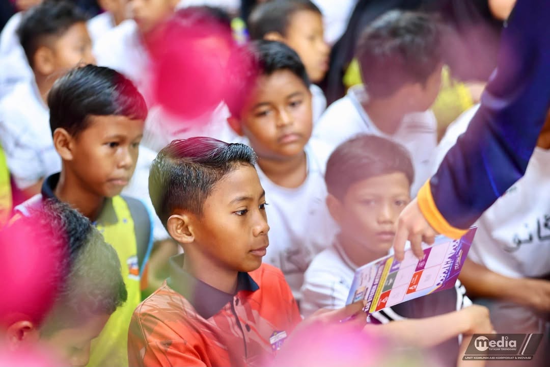 𝐓𝐄𝐑𝐄𝐍𝐆𝐆𝐀𝐍𝐔 𝐒𝐓𝐄𝐌 𝐎𝐔𝐓𝐑𝐄𝐀𝐂𝐇 𝐖𝐎𝐑𝐊𝐒𝐇𝐎𝐏 𝟐𝟎𝟐𝟔 𝐌𝐄𝐋𝐀𝐁𝐔𝐇𝐊𝐀𝐍 𝐓𝐈𝐑𝐀𝐈 𝐃𝐈 𝐒𝐄𝐊𝐎𝐋𝐀𝐇 𝐊𝐄𝐁𝐀𝐍𝐆𝐒𝐀𝐀𝐍 𝐒𝐔... - gambar 4