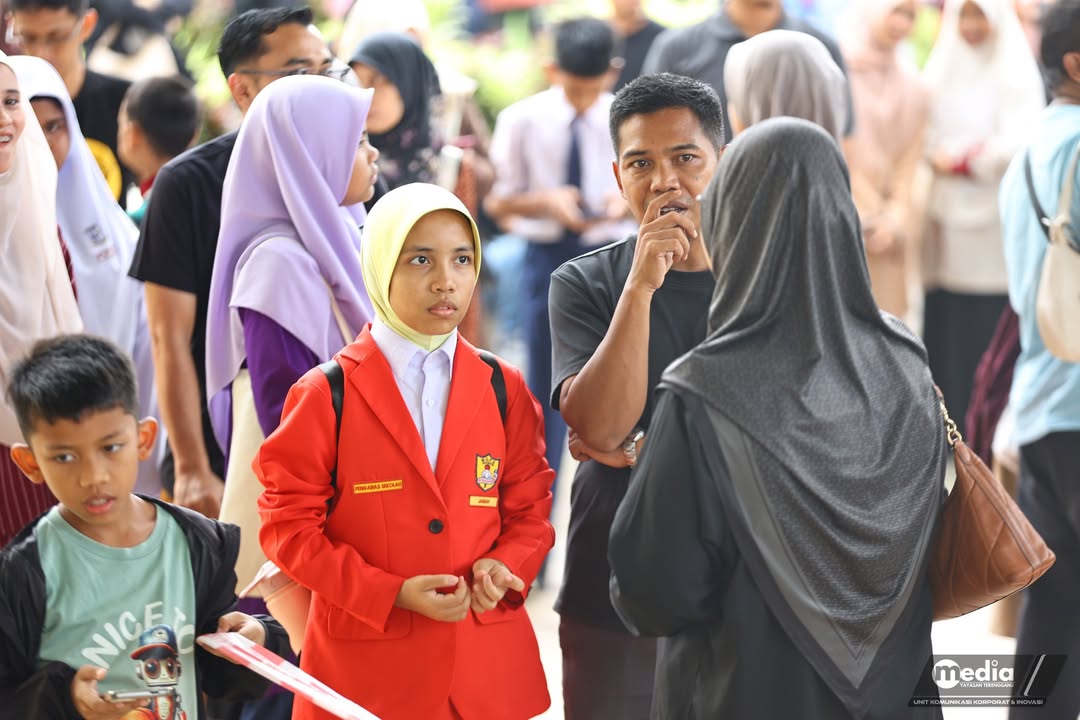 𝟱,𝟭𝟲𝟭 𝗣𝗘𝗥𝗠𝗢𝗛𝗢𝗡𝗔𝗡 𝗗𝗜𝗧𝗘𝗥𝗜𝗠𝗔 𝗕𝗔𝗚𝗜 𝗞𝗘𝗠𝗔𝗦𝗨𝗞𝗔𝗡 𝗞𝗘 𝗦𝗘𝗞𝗢𝗟𝗔𝗛 𝗠𝗘𝗡𝗘𝗡𝗚𝗔𝗛 𝗜𝗠𝗧𝗜𝗔𝗭 𝗬𝗔𝗬𝗔𝗦𝗔𝗡 𝗧𝗘𝗥𝗘... - gambar 5